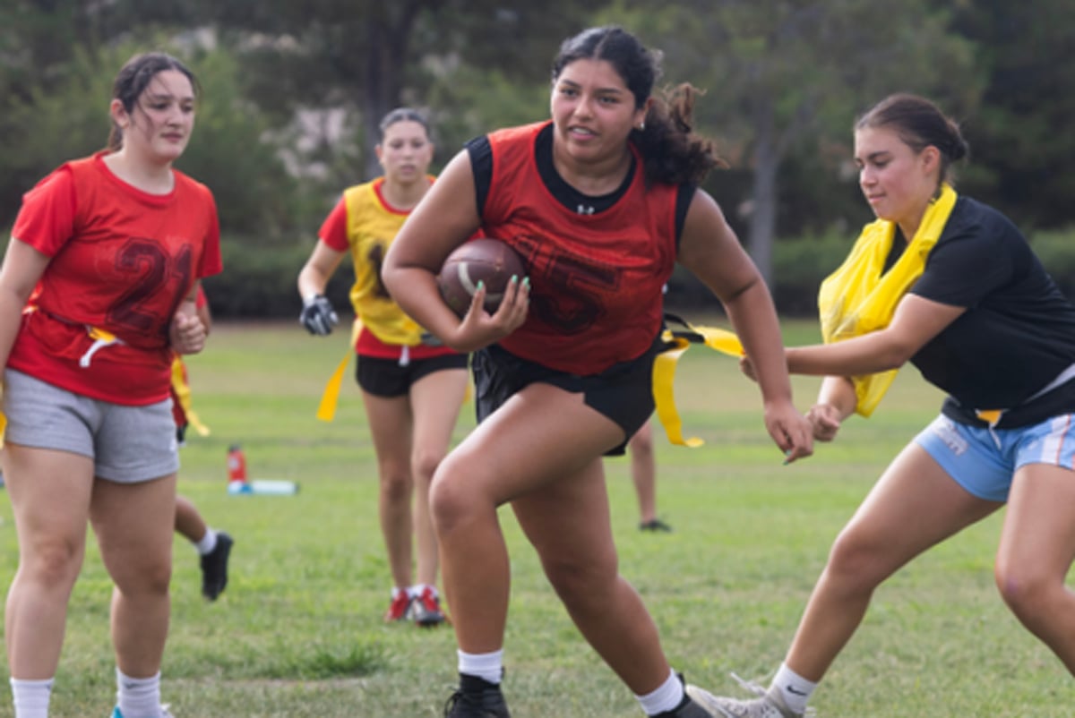 FD_flagfootball_girls