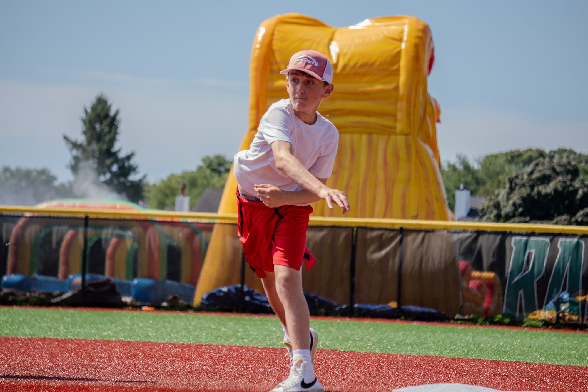 FD_multisport_pitching_boy
