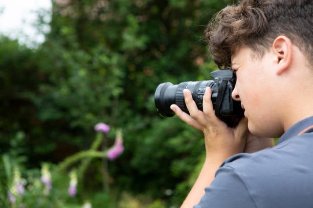 NAS_photography_boy_garden