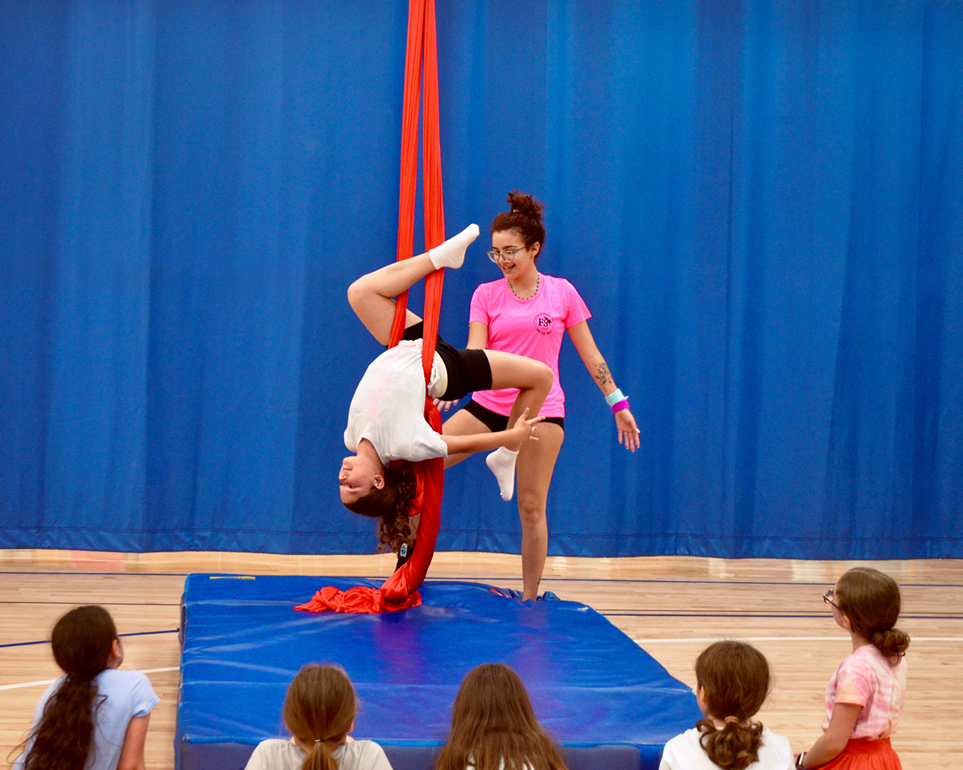 Circus_AerialSilks_girl_Coach_lo