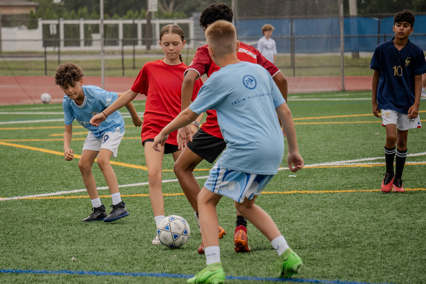 FD_Soccer_Girls_boys_retouch