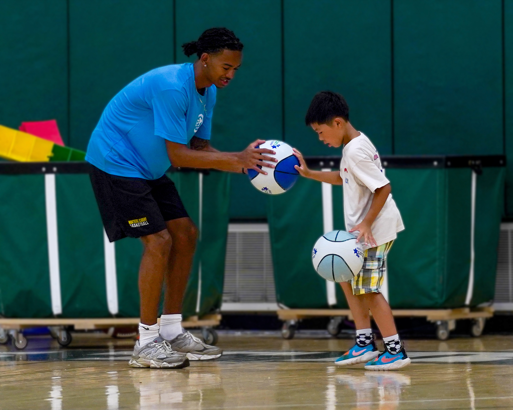 OW_Basketball_coach_practice_boy