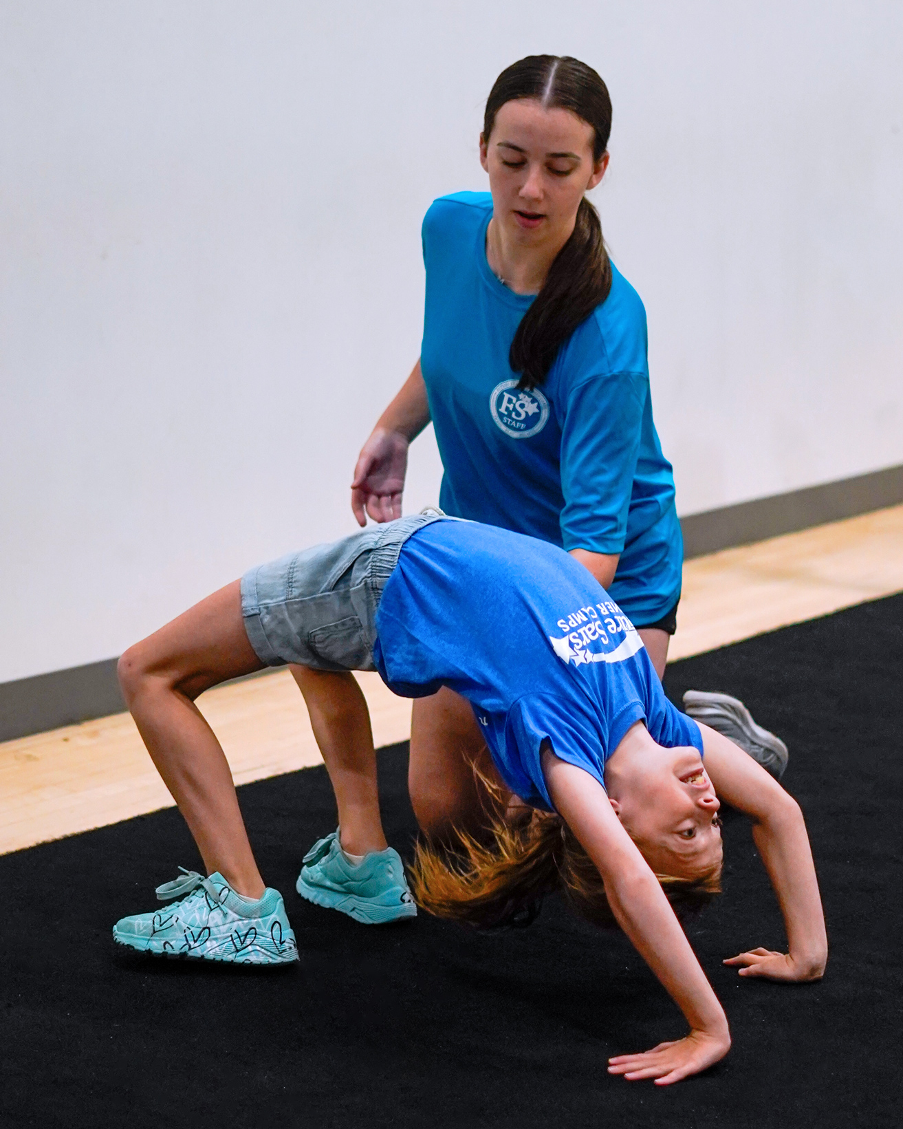 OW_Cheer_coach_backbend