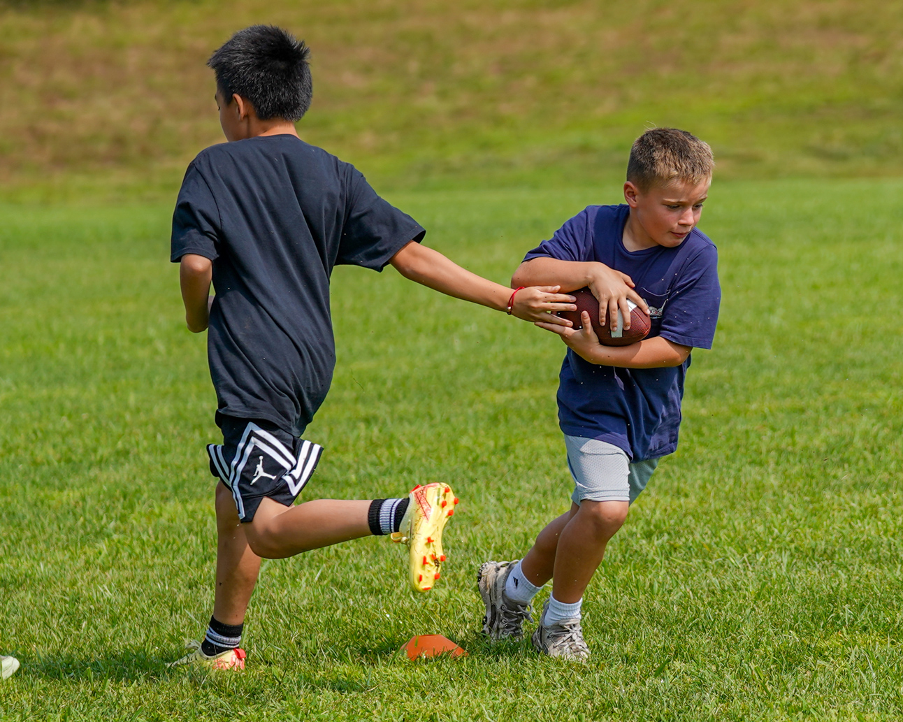OW_FlagFootball_pass_boys
