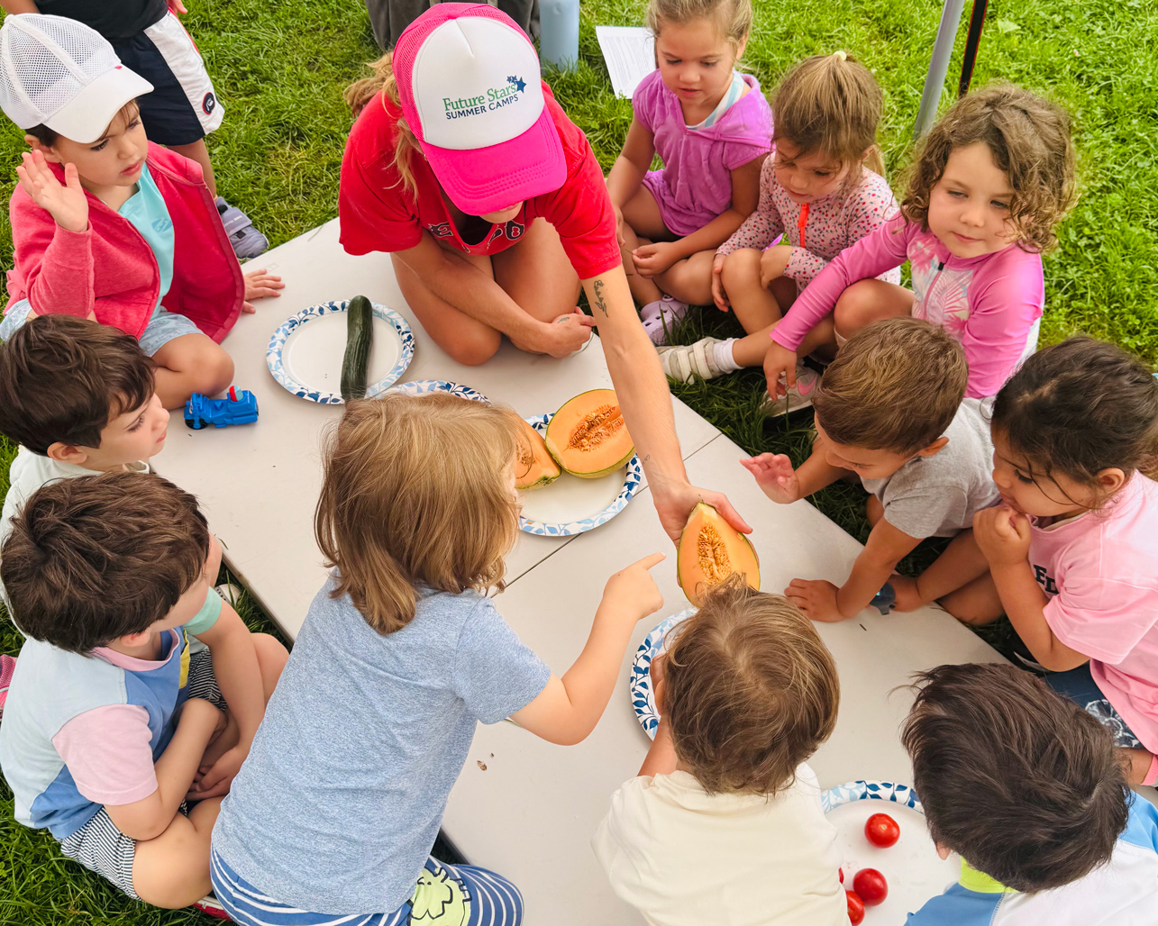 SH_LittleStars_food_campers_coach