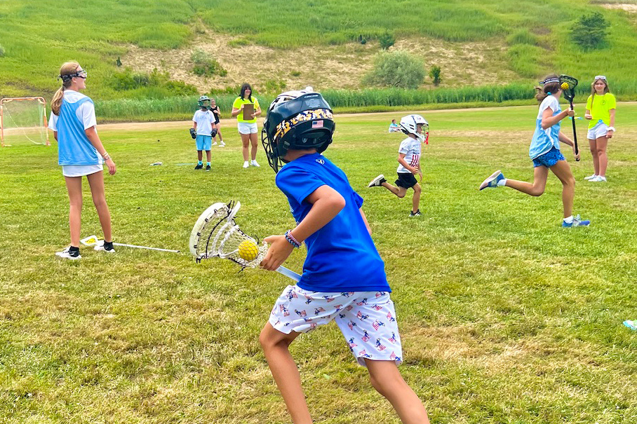 SH_lacrosse_boy_girl_field_coach