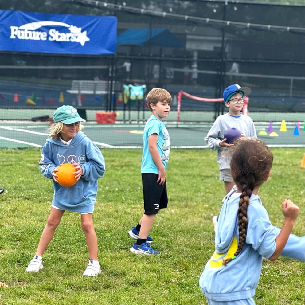 SH_multisport_girl_boy_dodgeball
