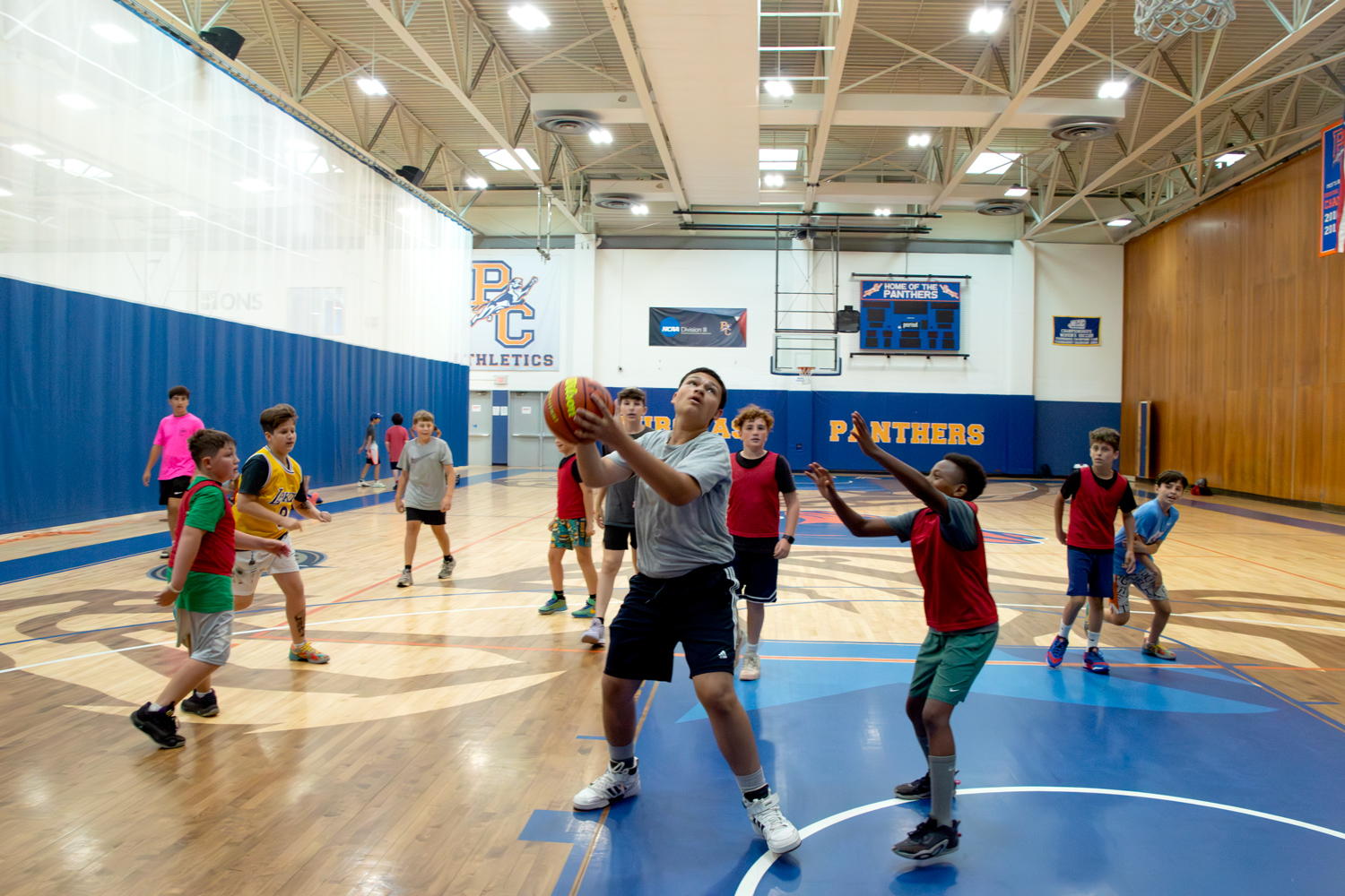 basketball_court_gym_boys